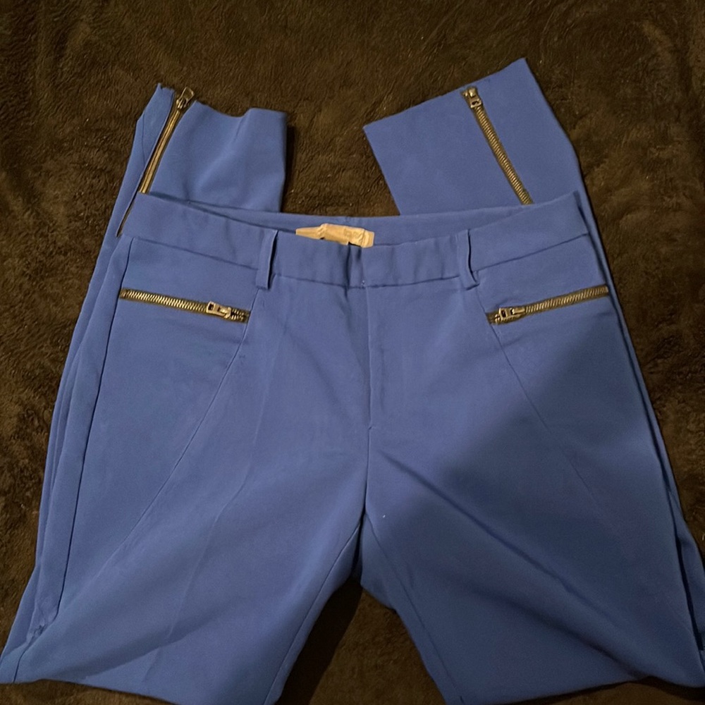 Royal Blue cropped pants, zippers on ankles, zippers on front pockets, size S